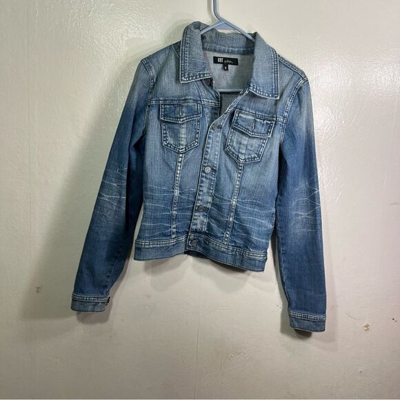 kut from the cloth adult size small cropped denim jacket with pockets - Picture 5 of 6